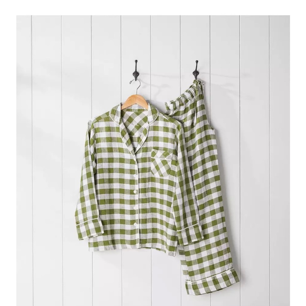 NWT Serena & Lily Hyannis Linen Pajamas